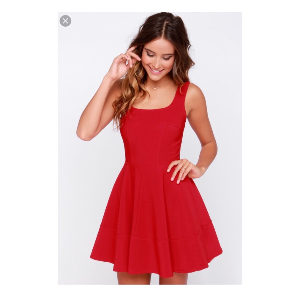 Lulu’s red dress